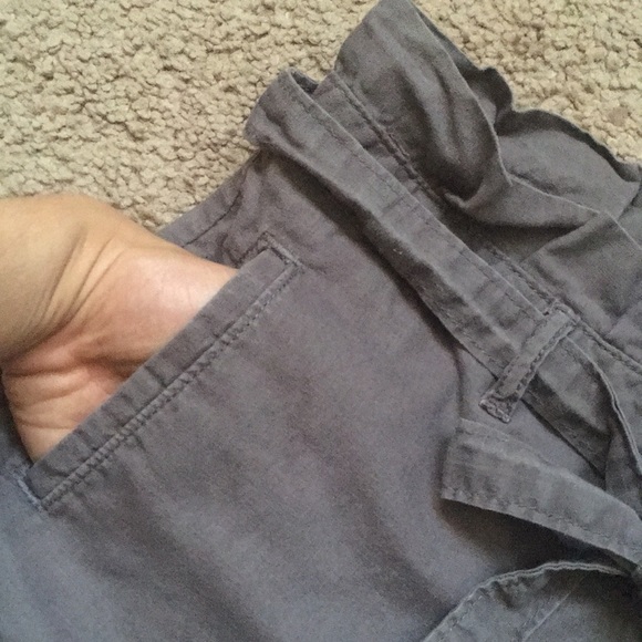 Banana Republic Linen shorts - Picture 4 of 8